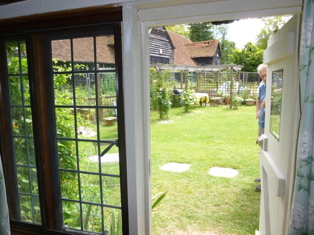 Church Hall Farm Bed And Breakfast 布洛克斯泰德 客房 照片