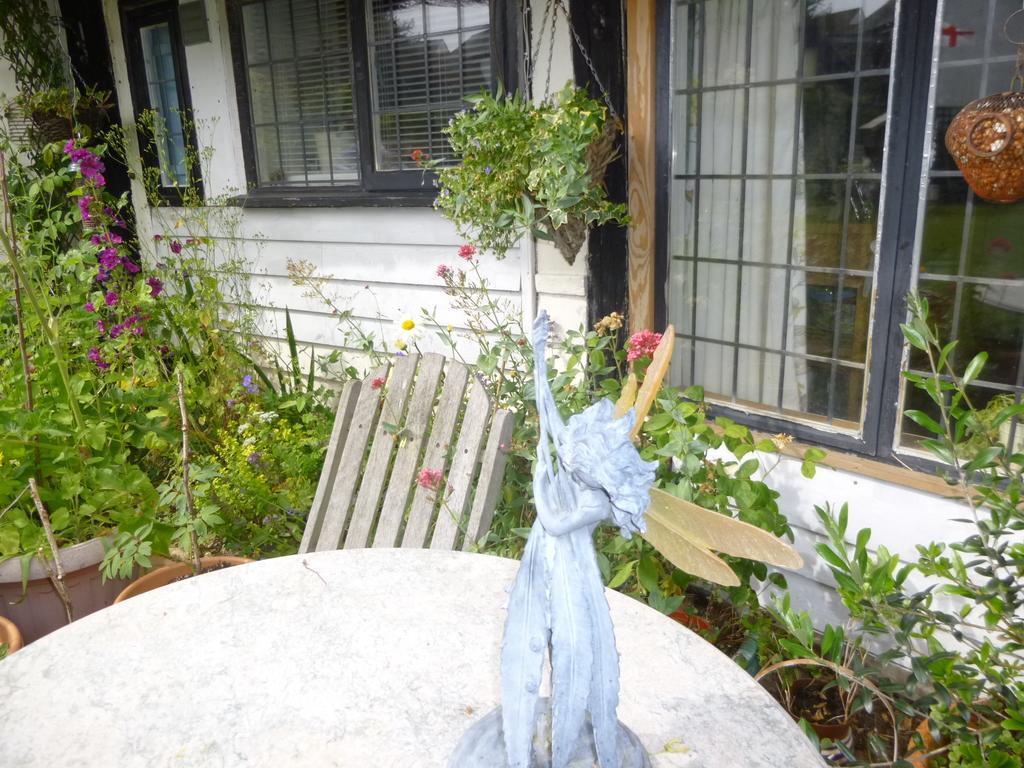 Church Hall Farm Bed And Breakfast 布洛克斯泰德 外观 照片